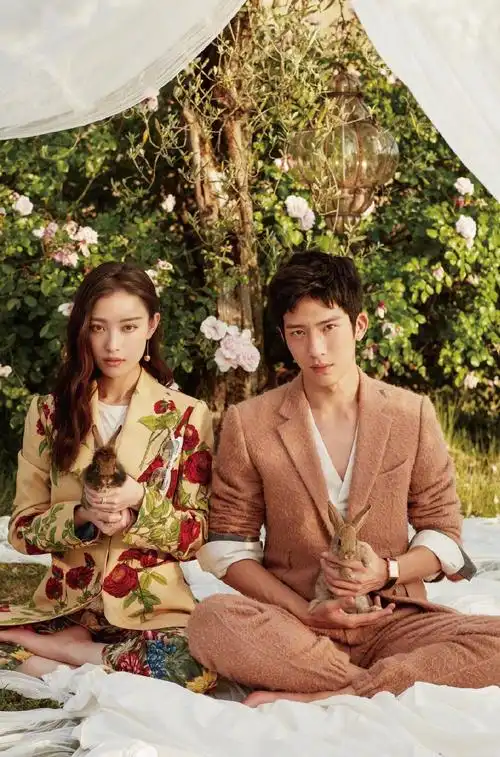 2017《harpers bazaar时尚芭莎》十月刊封面:倪妮,井柏然(遇见你之后