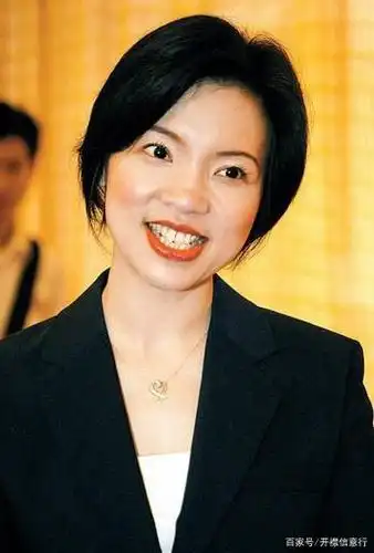 曾是台湾著名主持人,因被偷拍影片身败名裂,今52岁仍单身