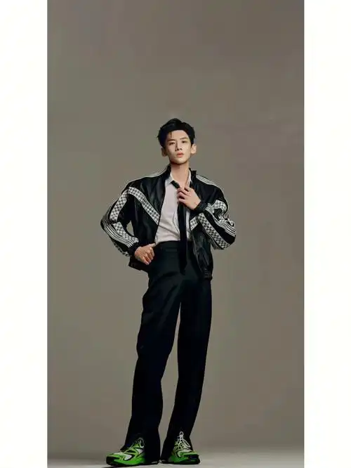 浅赏一下白敬亭的腿