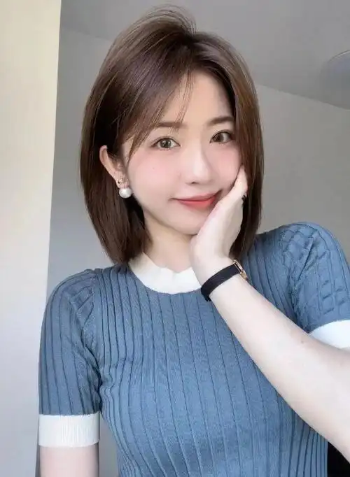 中年女性做发型,建议"3不做4做",时尚减龄显气质,瞬间年轻10岁