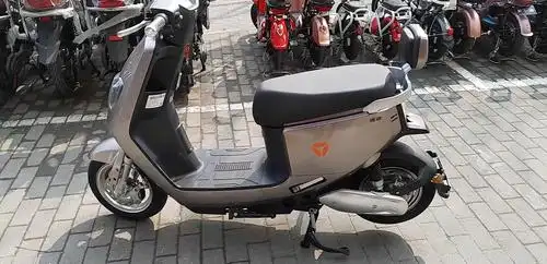 周末帮老爸买了辆电瓶车