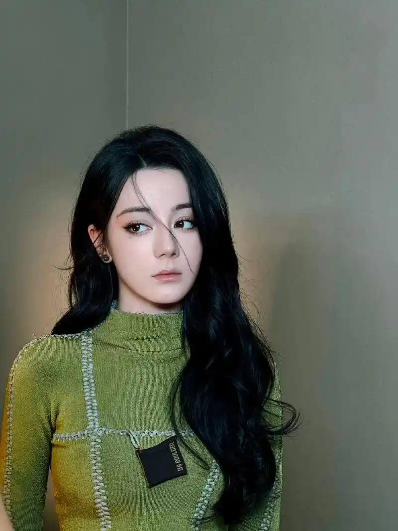 迪丽热巴 #迪丽热巴新妆‖#迪丽热巴高定首穿  迪丽热巴就 - 兑音