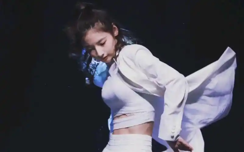 活动作品硬糖少女2020魔鬼身材赵粤子