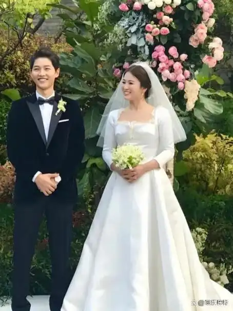 时隔五年,宋慧乔和宋仲基再见那一晚,双宋cp粉心碎了一地