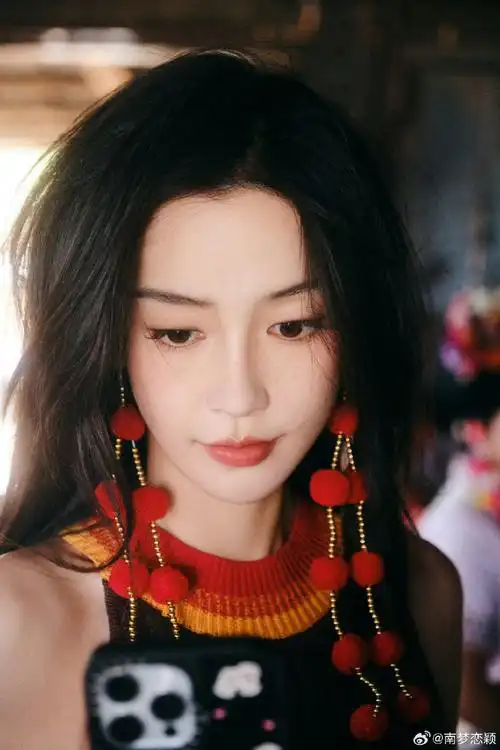 "在人来人往的时间海洋,你的偶然出现,成就了我生命最美的乐曲