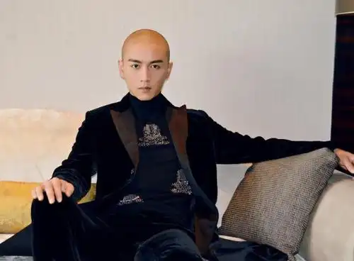 娱乐圈男明星驾驭光头能力,吴亦凡最具有魅力