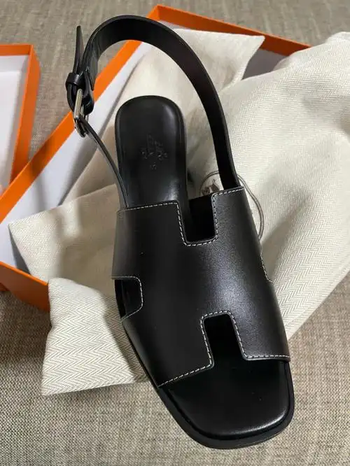 爱马仕elbe凉鞋咩哈哈哈哈哈