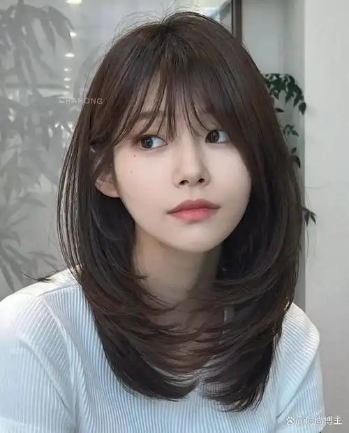 修颜中长发,好看不夸张,显瘦显脸|发型|直发|脸型|卷发|微卷|斜刘海