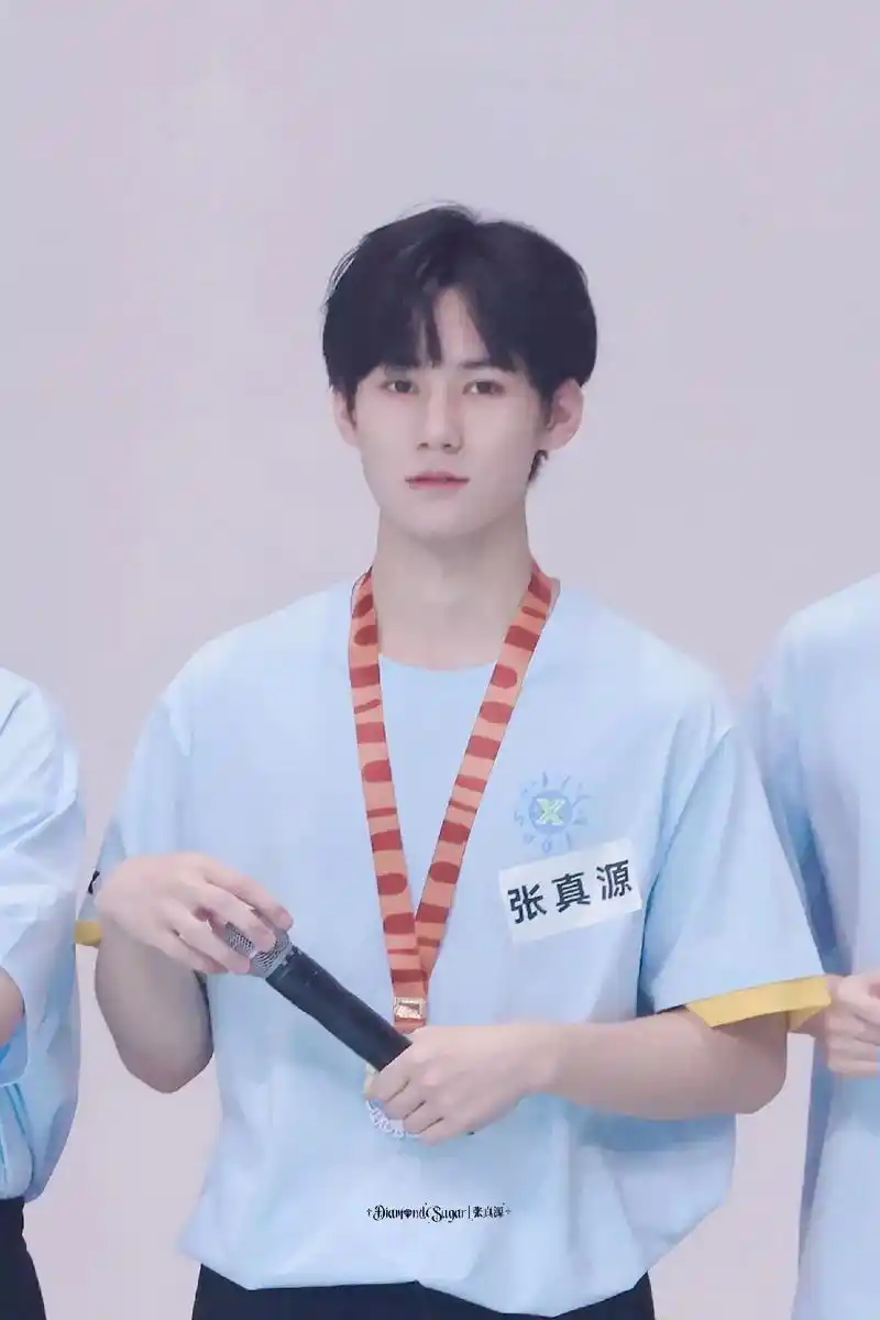 唯一纯白的茉莉花,盛开在琥色月牙 #张真源 #张真源钓系之神 - 抖音