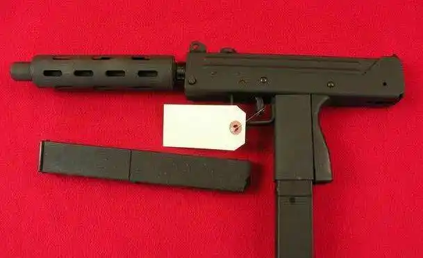 一分钟发射1200发子弹枪身长度只有26厘米太优秀被禁用