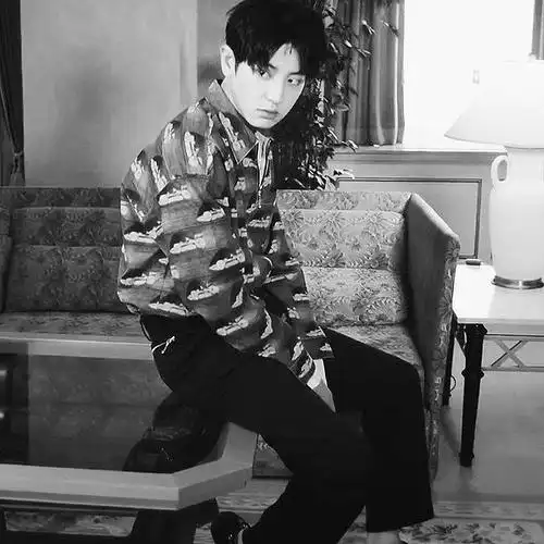 朴灿烈,黑白氛围图合集