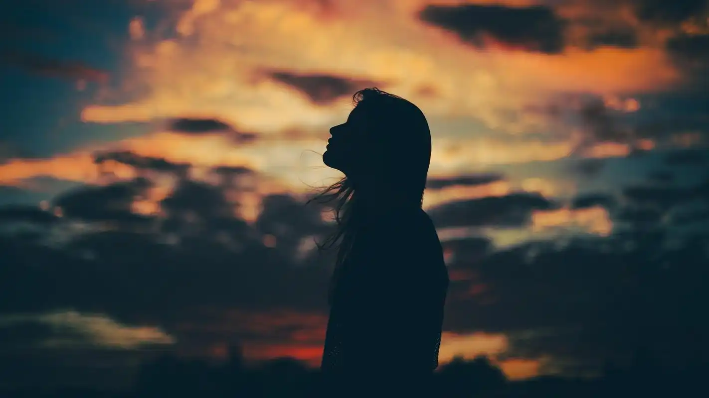 一个人独自伤心难过