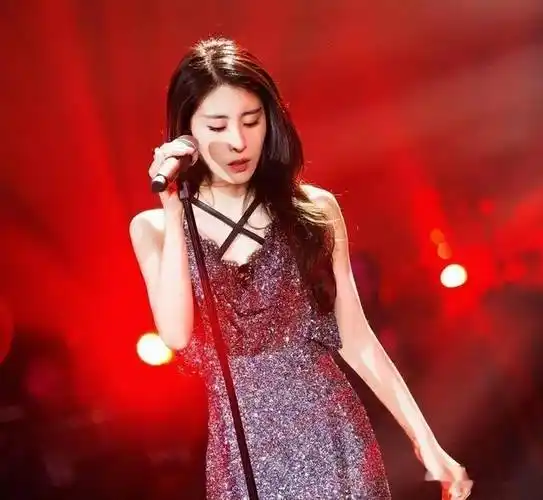 有一种"博弈"叫张碧晨和华晨宇,直到孩子4岁,才明白这盘大棋