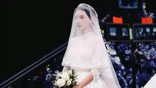 张予曦婚纱剧照太漂亮了