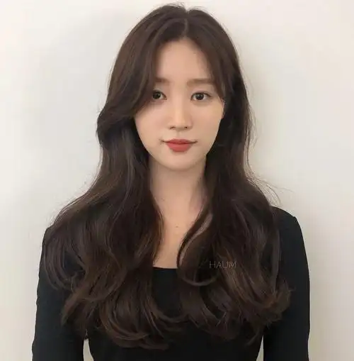 长发卷发发型(女士长发卷发发型图片)-我的快乐小窝