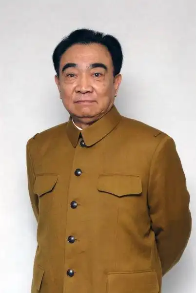 p>鲍国安,1946年6月4日(农历五月初五)出生于天津, a target="_blank