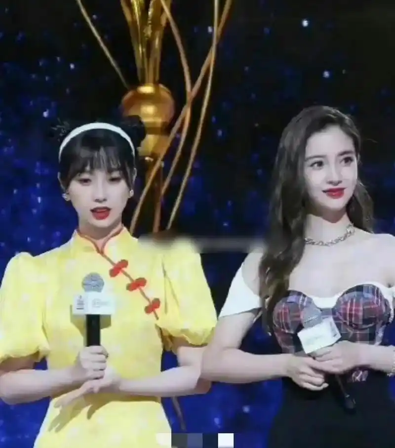 虞书欣angelababy同框