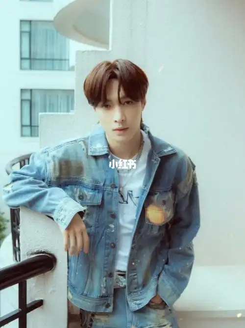 张艺兴狼尾造型