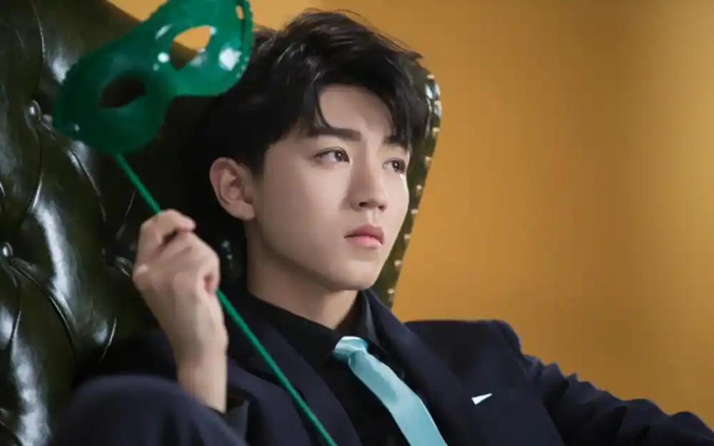 明星王俊凯,代表作品包括男生学院自习室第二季 全员加速中/原来是