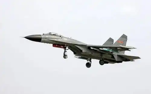 歼11b战机