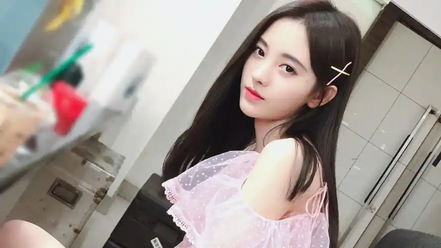 鞠婧祎图片大全-美女壁纸-高清美女图片-娟娟壁纸