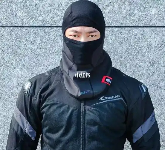 中东悍匪眼神犀利