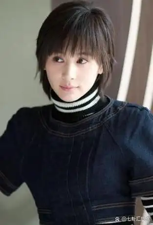 王子文的穿衣之道 王子文的穿搭总是充满着惊喜和个性,从荷叶边牛仔