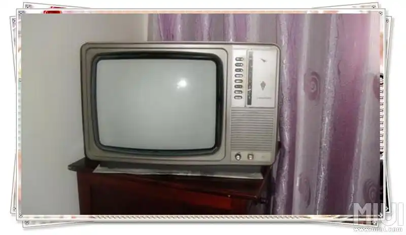 【家有老电视】母亲的那台14寸长虹电视机