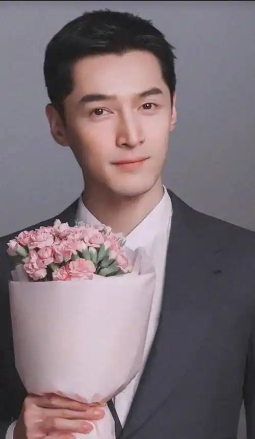 娱乐圈再曝大瓜,演员胡歌官宣结婚生女,疑似上海女友正面照曝光