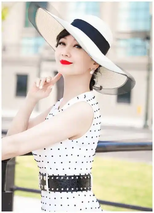 赵雅芝64岁又怎样!