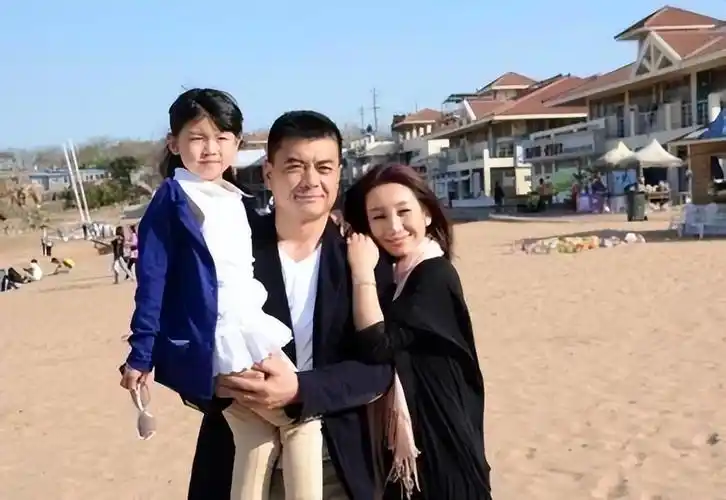 回顾秦海璐36岁嫁离异王新军让44岁的他再当爹幸福背后有心酸