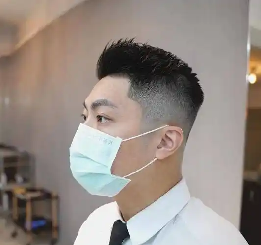 建议30岁男生剪这三款发型,摆脱稚气,轻熟又帅气!_头发_飞机_显得