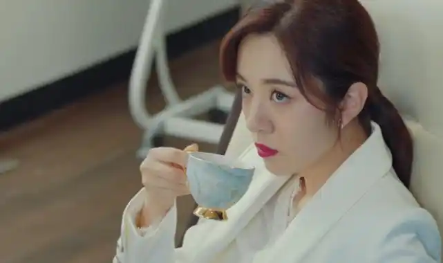 王晓晨|《东八区的先生们》中女主角王晓晨,人设和气质完全不同,并且