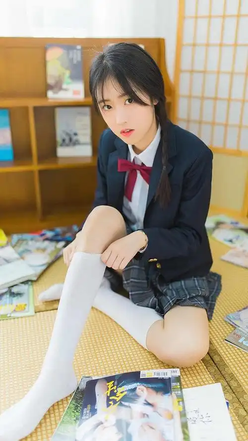 清纯美女制服写真图片手机壁纸-美女-手机壁纸下载-美桌网