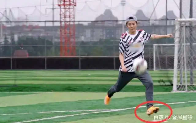 有一种鞋叫鹿晗的"赤脚鞋",穿了就像没穿,却是球场最靓的崽