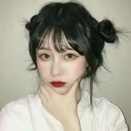 超拽个性头像女生很有范浪漫和宠溺与年龄无关