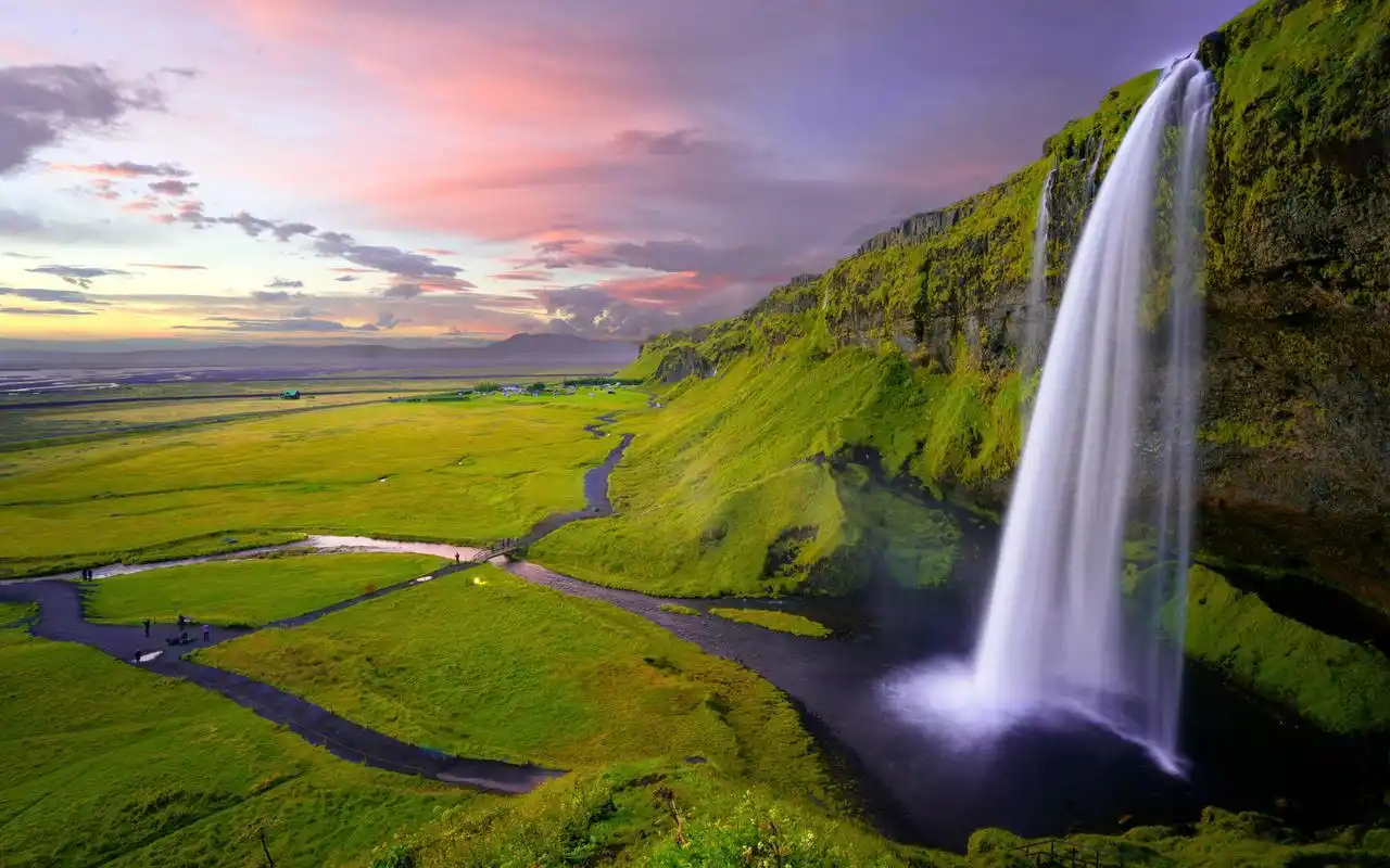 唯美瀑布自然风光桌面壁纸.一组唯美的瀑布风景图片壁纸分享给大家.