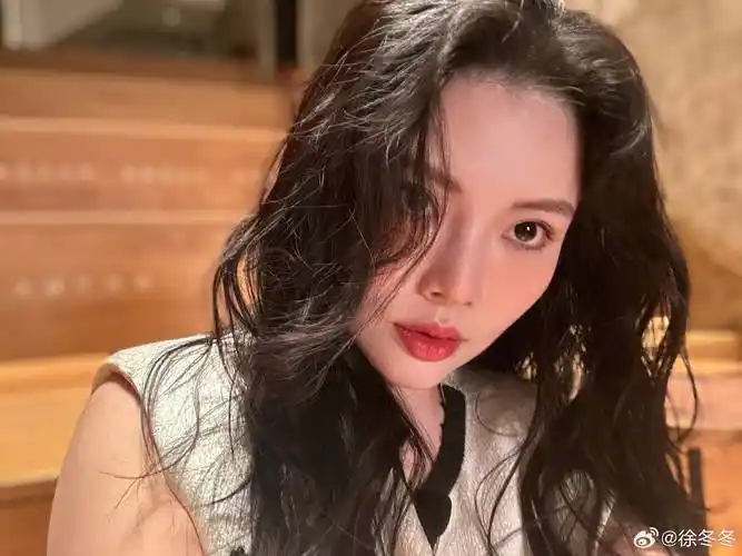 对话"椰汁女神""网大一姐"徐冬冬:拟在哈尔滨办婚礼,流水席不收随礼