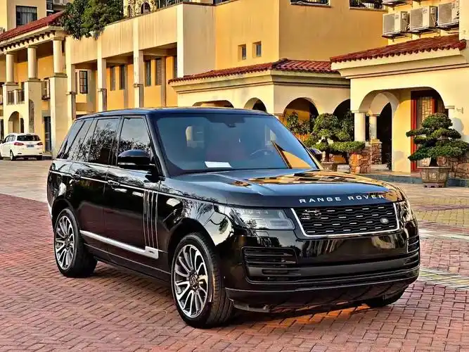 2021款路虎揽胜行政50t