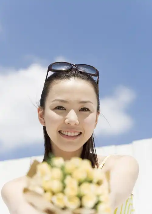 微笑图片 微笑,人物表情,笑, _ 图片网