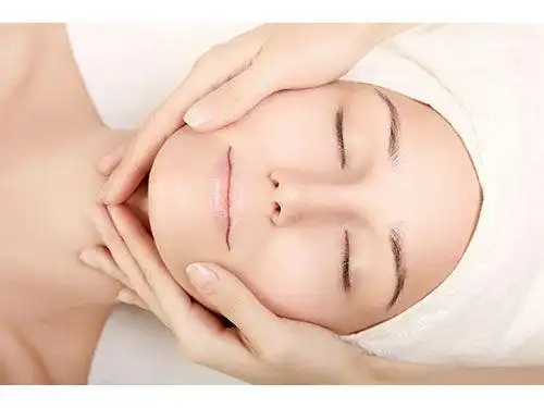 脸部肌肤按摩手法视频