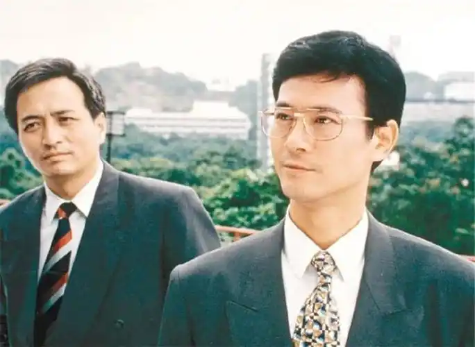 台庆剧《笑看风云》,郑伊健陈松伶巅峰之作,可惜结局太虐心了|笑看