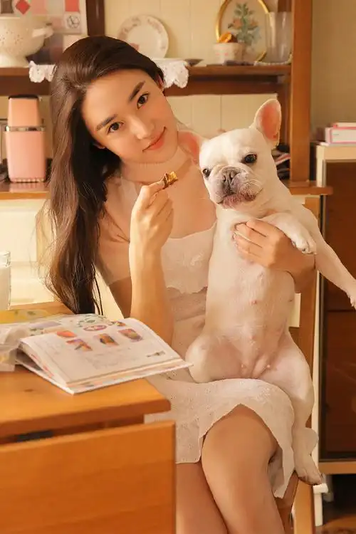 极品美女白皙美腿性感撩人绝色诱惑写真