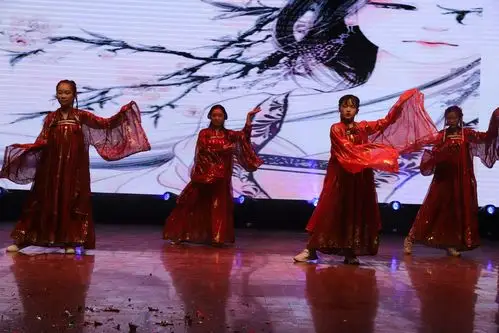 舞蹈《红昭愿》——高一8班白妍,葛萌