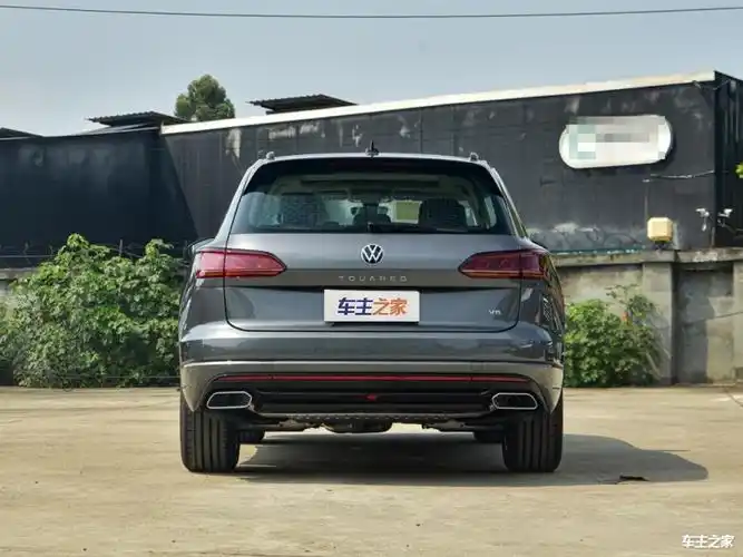 近日,四川新双立大众进口汽车店内途锐部分车型优惠高达7.