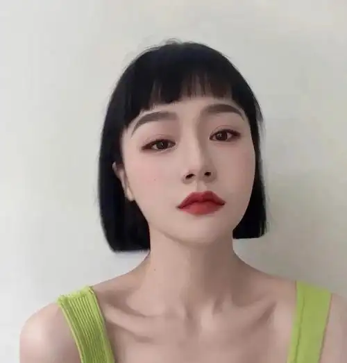 超a漫画短发一刀切眉上刘海