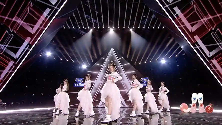 《创造营2020》总决赛来袭 吾想创意舞台视觉助王者对决_火羽