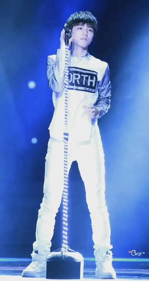 王俊凯春节胖15斤