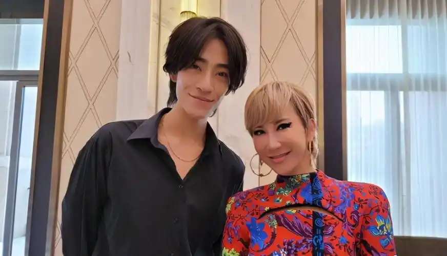 本季节目邀请到了李玟,陈小春,孙楠和常石磊四位前辈歌手,与如今正