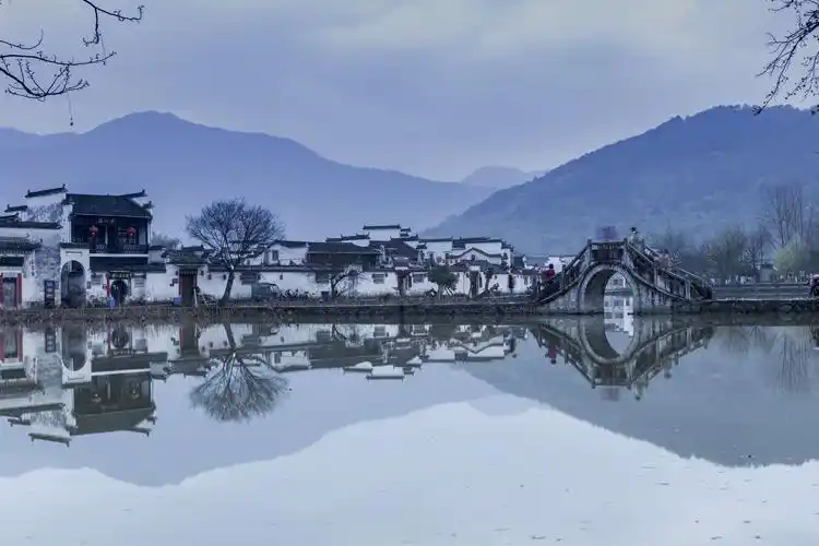 江南好,风景旧曾谙